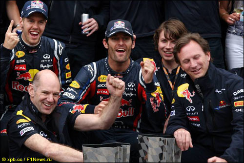 В Red Bull Racing отмечают победный дубль