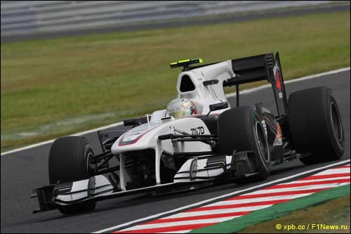 Пилот BMW Sauber Камуи Кобаяши на трассе Гран При Японии 