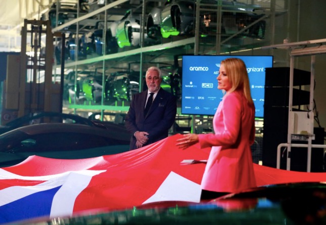 Лоуренс Стролл и Рэйчел Брукс, ведущая презентации, фото пресс-службы Aston Martin