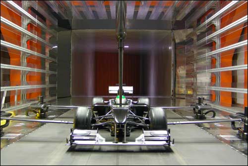 Аэродинамическая труба на базе Lotus F1