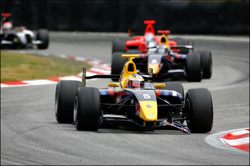 После трёх этапов в Мировой серии Renault лидирует Жан-Эрик Вернь