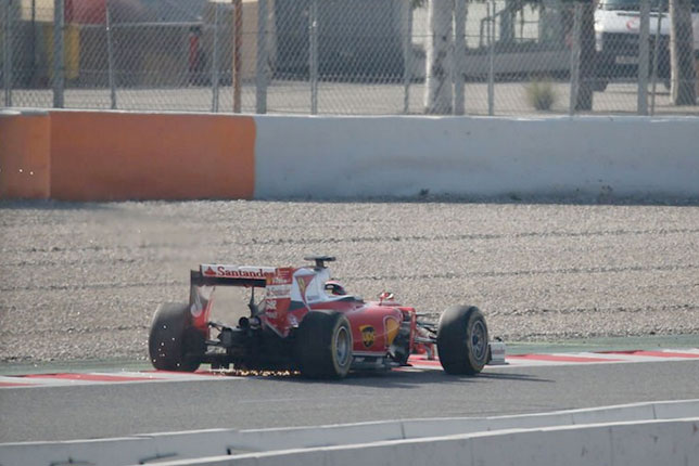 Ferrari SF16_H во время съёмочного дня в Барселоне, фото Auto Motor und Sport