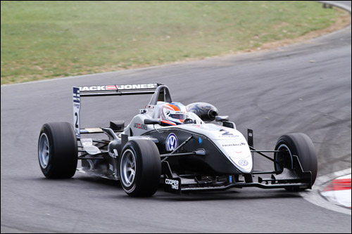 Кевин Магнуссен в британской Формуле 3