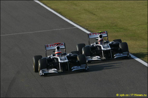Пилоты Williams на трассе Гран При Японии