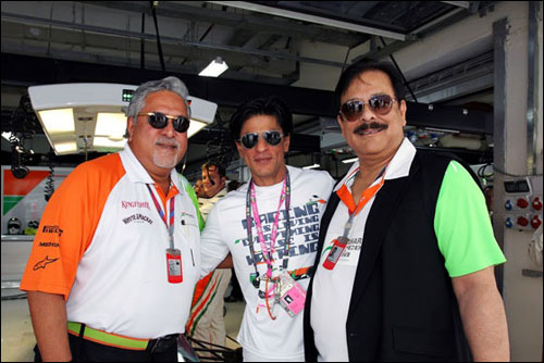 Совладельцы Force India Виджей Малья (слева) и Субрата Рой (справа)