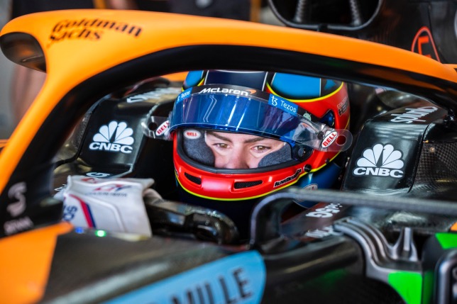 Колтон Херста в кокпите машины McLaren на июльских тестах, фото из социальных сетей