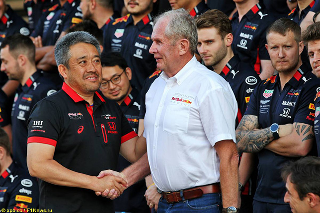 Хельмут Марко (справа) и Масаши Ямамото, бывший управляющий директор Honda F1, ныне консультант RBPT