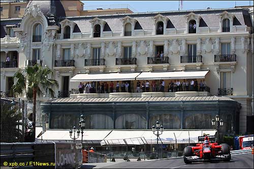 Шарль Пик на трассе в Монако
