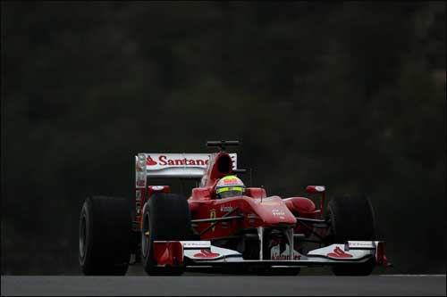 Фелипе Масса на трассе в Хересе за рулем Ferrari F10