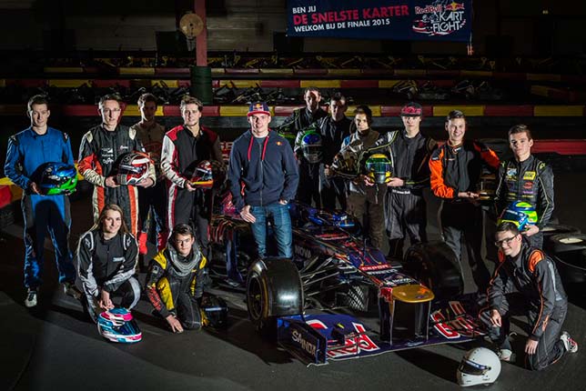 Макс Ферстаппен и участники соревнований Red Bull kart Fight