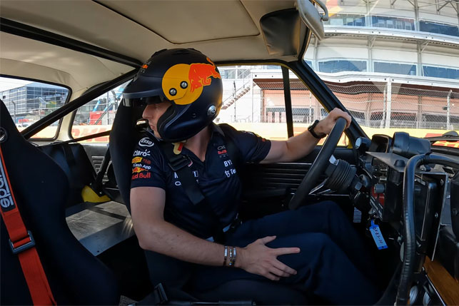 Видео: Макс Ферстаппен и Юки Цунода в необычной гонке