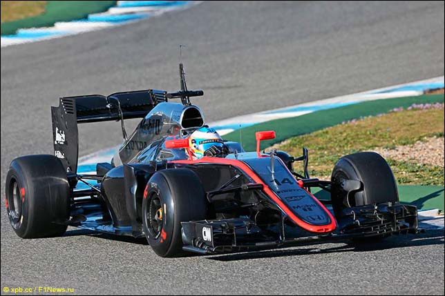 Новая машина McLaren на тестах в Хересе