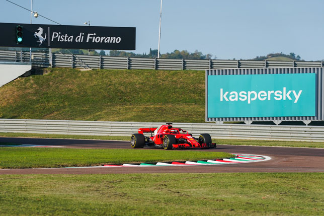 Роберт Шварцман за рулём Ferrari на тестах во Фьорано