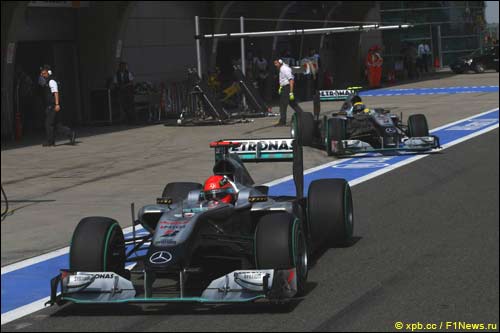 Mercedes GP. Михаэль Шумахер и Нико Росберг