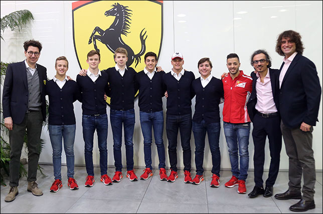 Руководство и слушатели Академии Ferrari