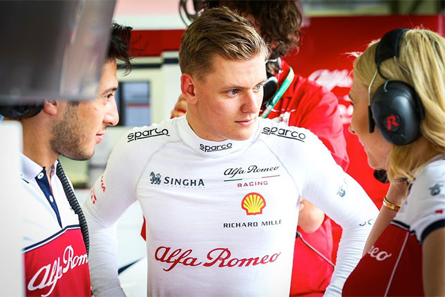 Мик Шумахер на тестах с командой Alfa Romeo
