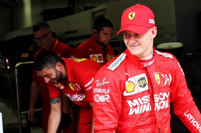 Мик Шумахер на тестах в Бахрейне в составе команды Ferrari, 2019 год