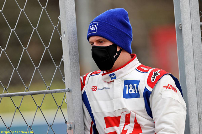 Мик Шумахер на тестах в Барселоне