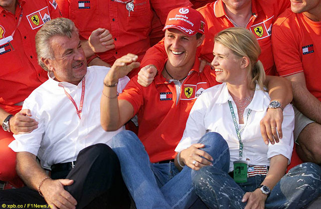 Вилли Вебер, Михаэль Шумахер и его супруга Коринна, 2002 год