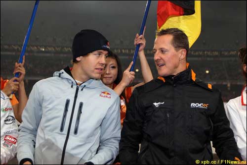 Себастьян Феттель и Михаэль Шумахер на Гонке Чемпионов, Пекин, 2009 г.