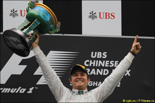 Нико Росберг празднует первую победу в карьере, Гран При Китая 2012
