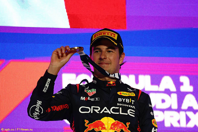 Серхио Перес – победитель Гран При Саудовской Аравии
