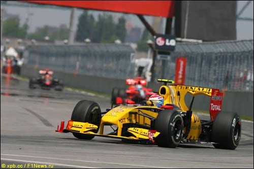 Виталий Петров на трассе Гран При Канады