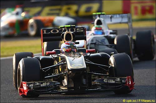 Виталий Петров на трассе Гран При Японии