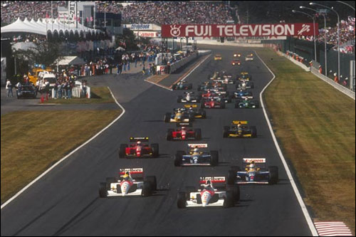 Герхард Бергер лидирует на старте Гран При Японии 1991 года