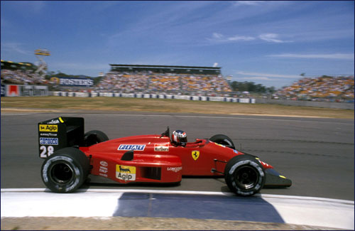 Герхард Бергер на пути к победе в Гран При Австралии 1987 года