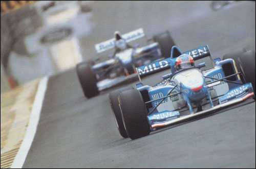 Победитель Гран При Бразилии 1995 года Михаэль Шумахер и второй призер Дэвид Култхард