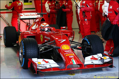 Кими Райкконен в Ferrari F14 T на тестах в Хересе