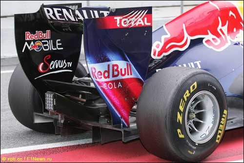 Заднее антикрыло Red Bull Racing