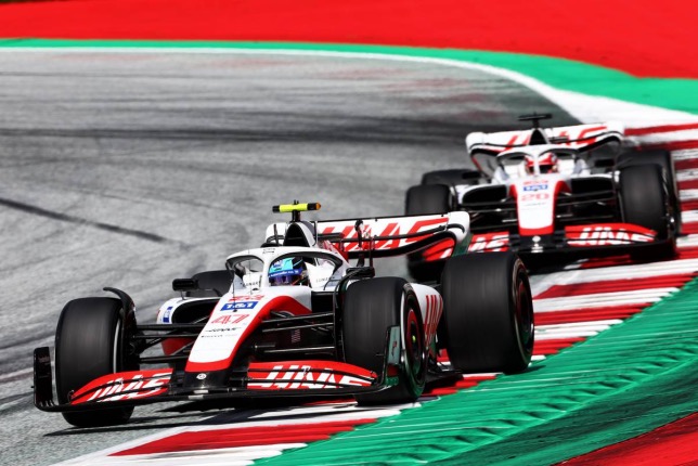 В Австрии Мик Шумахер вновь опередил Кевина Магнуссена, своего напарника по Haas F1, фото XPB