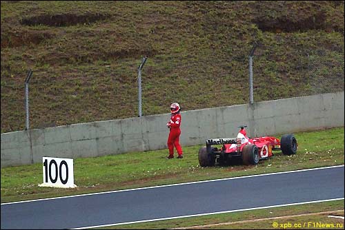 Рубенс Баррикелло. Сход на Гран При Бразилии'03