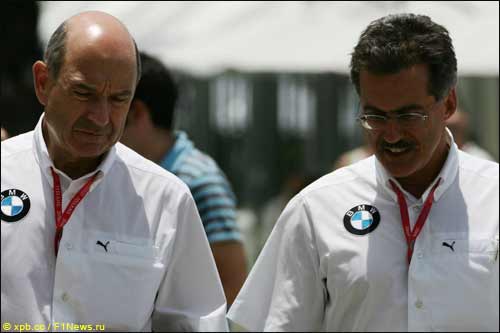 Петер Заубер (слева) и глава BMW Motorsport Марио Тайссен
