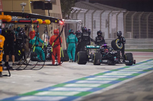 Двойной пит-стоп Mercedes на Гран При Сахира