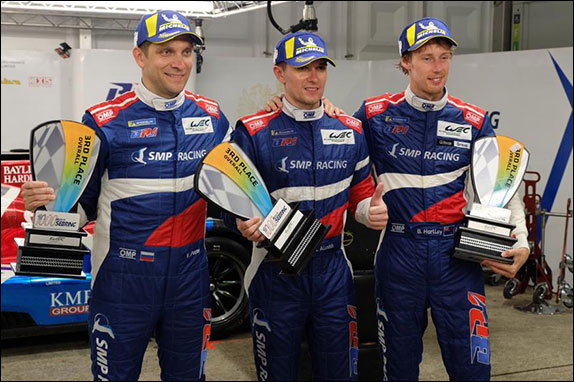 Виталий Петров, Михаил Алёшин и Брендон Хартли. Фото: SMP Racing