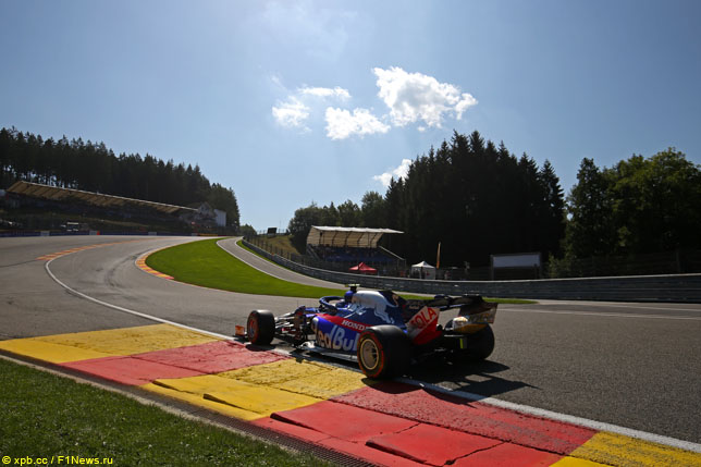 Гонщик «Формулы-2» Юбер умер в итоге трагедии на гонке в Бельгии