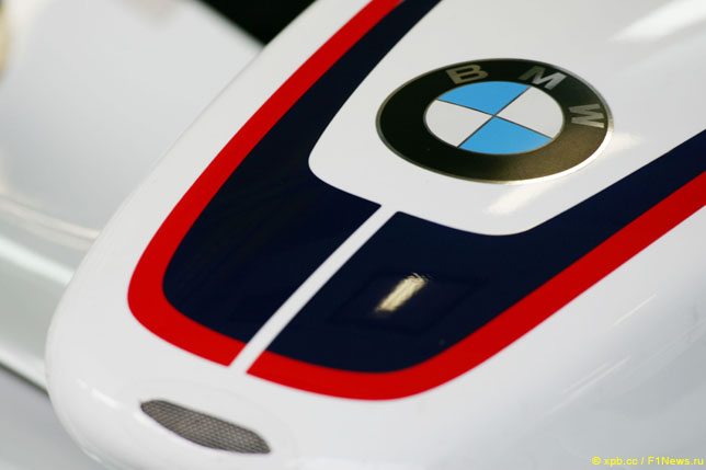 Логотип BMW на носовом обтекателе Sauber, 2006 год