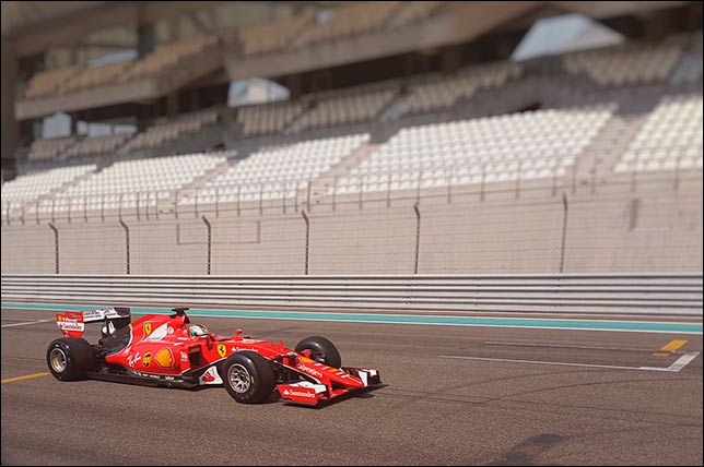 Себастьян Феттель на тестах Pirelli в Абу-Даби