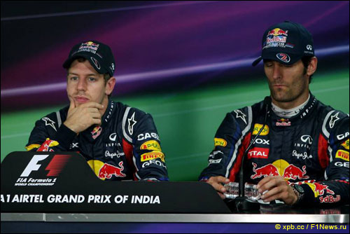 Себастьян Феттель и Марк Уэббер на пресс-конференции после квалификации Гран При Индии